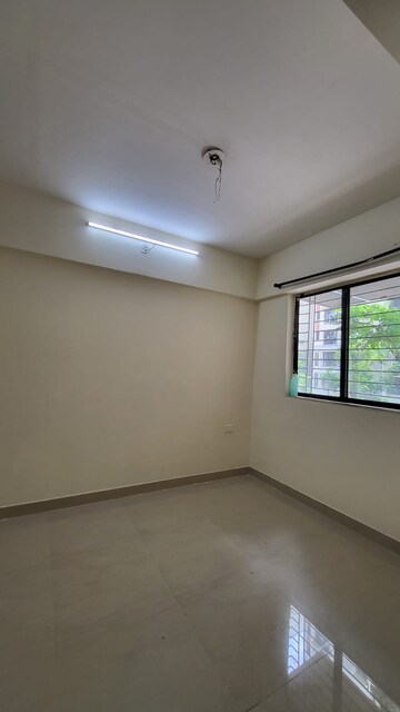 Room in 1 BHK Apartment at Lodha Crown Taloja Quality Homes, Dombivli East – for Rent