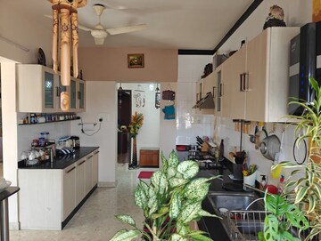 Kitchen in 3.5 BHK Apartment at Magarpatta Laburnum Park, Hadapsar – for Rent