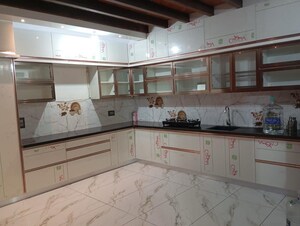 Kitchen in 5 BHK Independent House at Anna Nagar – for Sale