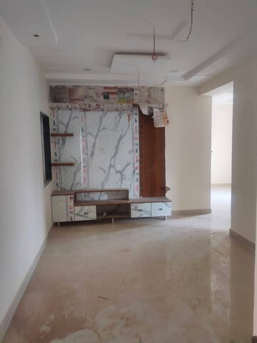 Room in 2 BHK Apartment at Kondapur – for Rent