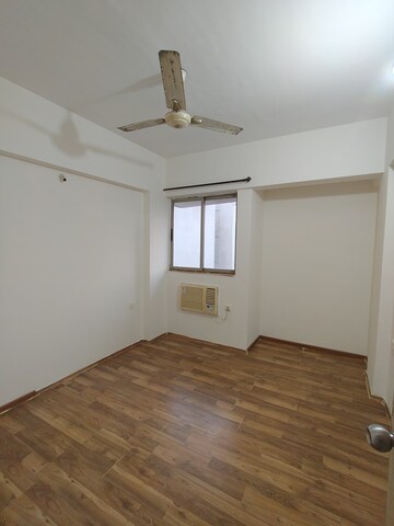 Room in 2 BHK Apartment at Lodha Casa Rio, Dombivli East – for Rent