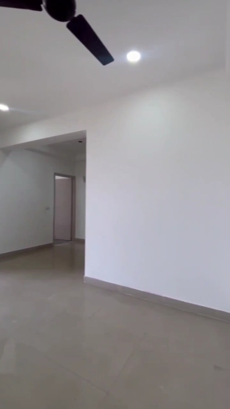 Room, gaur-city-2-16th-avenue 2.5 Bedroom 1205 Sq.Ft. Apartment In Sector 16c Greater Noida Greater Noida 9846964