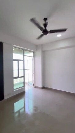 2.5 BHK + Study Room Apartment For Sale in Gaur City 2 - 16th Avenue