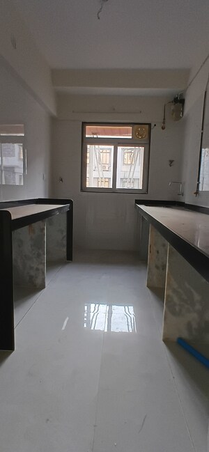 Furnished Amenities in 2 BHK Apartment at Vaibhavlaxmi Central Park, Vikhroli East – for Rent