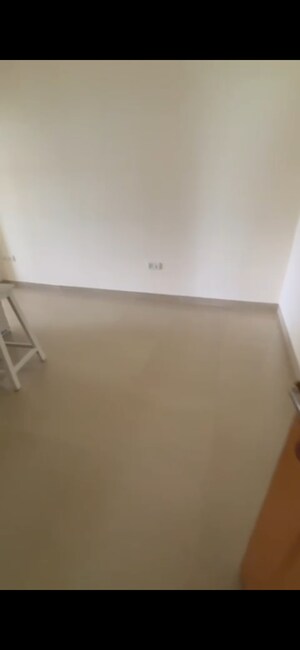 Room in 3 BHK Apartment at Anmol Towers, Goregaon West – for Rent