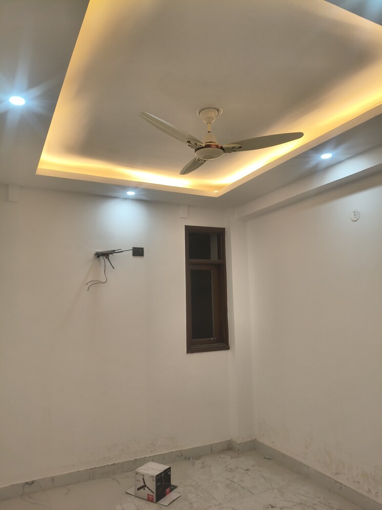 undefined, sunshine-apartments-sector-73 1 Bedroom 550 Sq.Ft. Builder Floor In Sector 73 Noida 9847001