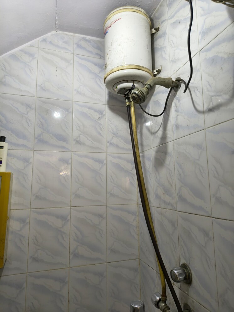 Master Bedroom, kalkaji 1 RK 100 Sq.Yd. Apartment In Kalkaji Delhi 9847499