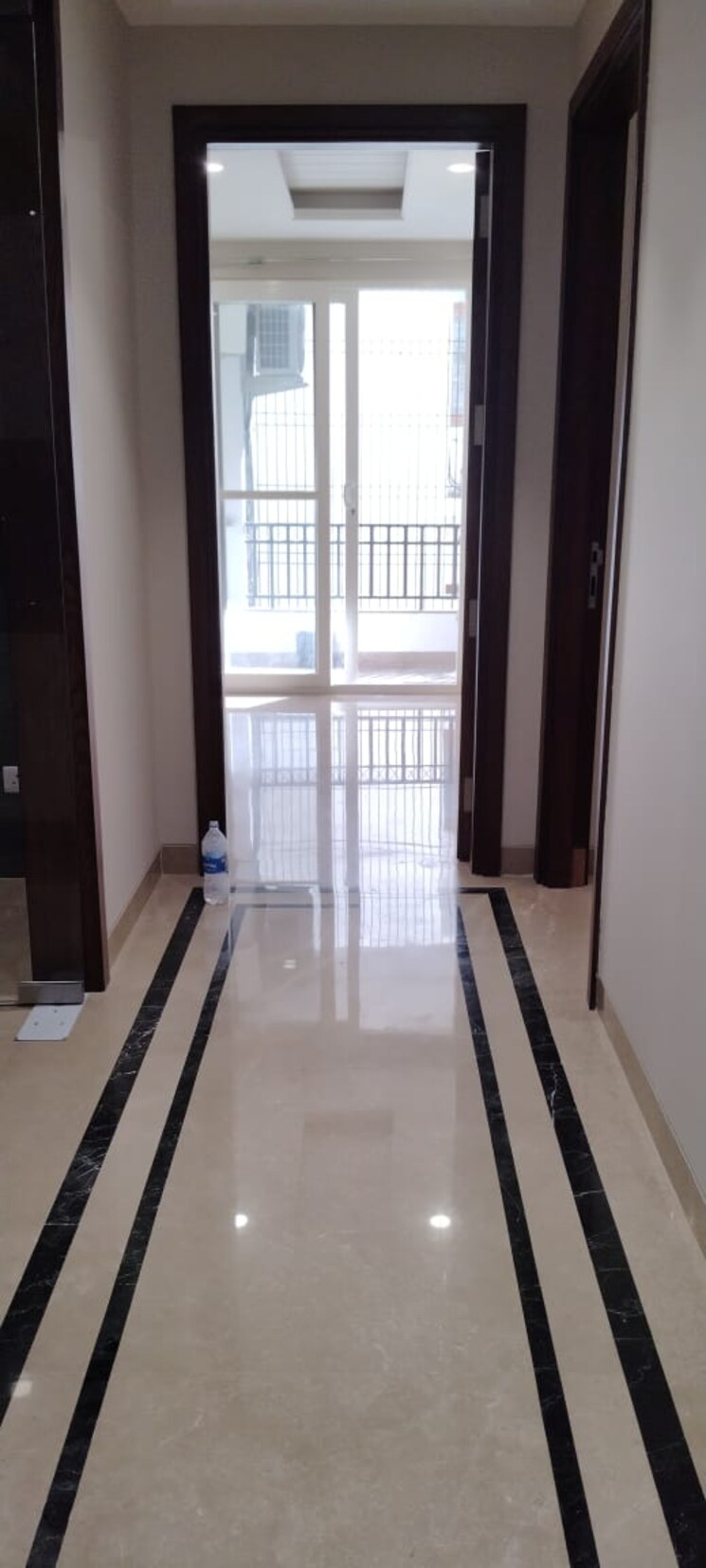 undefined, malviya nagar 1 RK 100 Sq.Yd. Apartment In Malviya Nagar Delhi 9847504