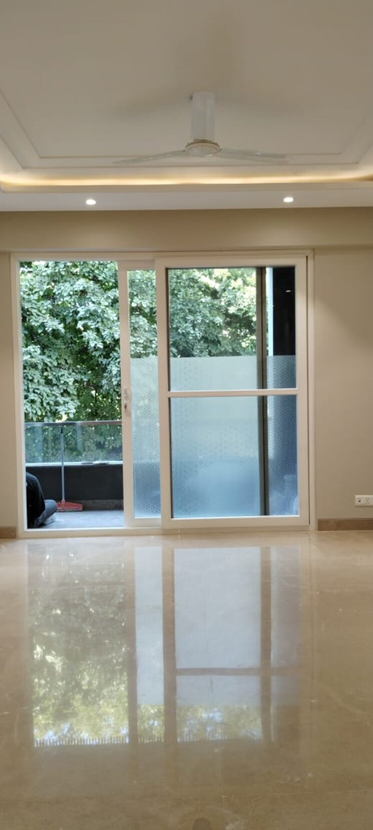 Room, malviya nagar 1 RK 100 Sq.Yd. Apartment In Malviya Nagar Delhi 9847504