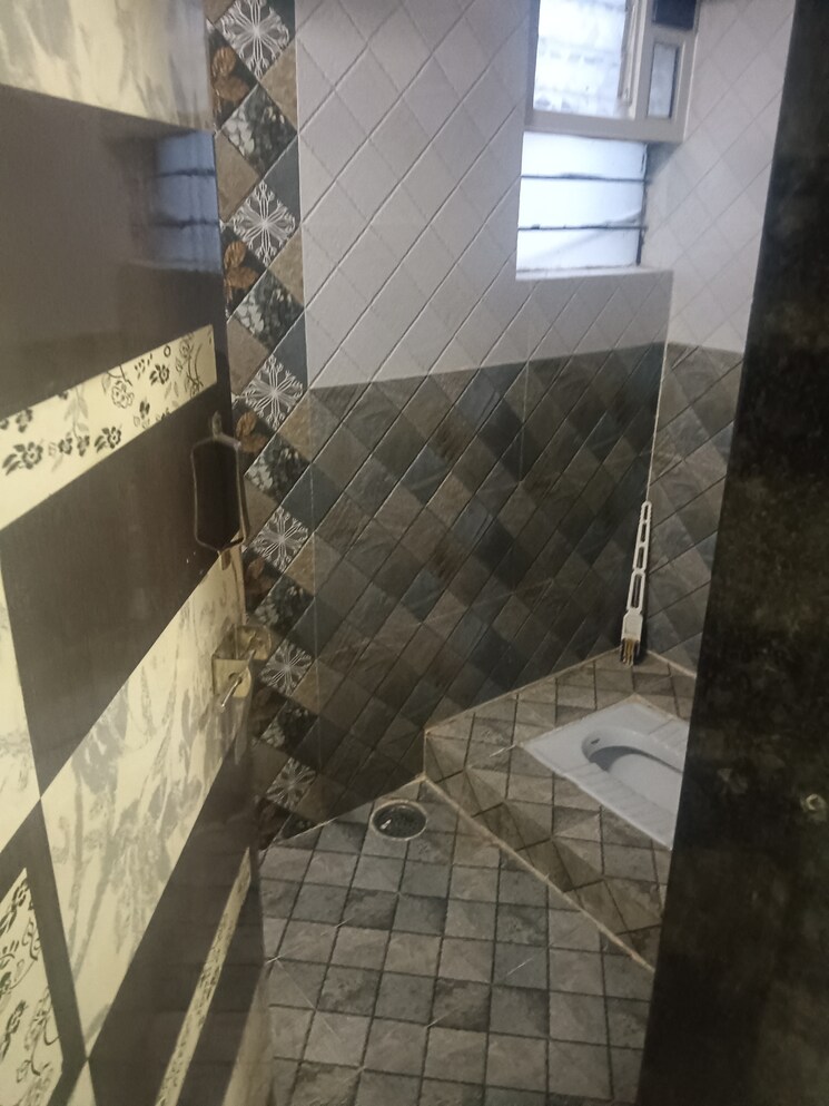 Bathroom, shantiban-chsl 2 Bedroom 900 Sq.Ft. Apartment In Vishrantwadi Pune 9847633