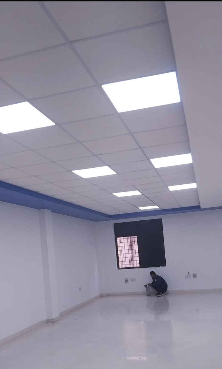 undefined, pinnacle-tower-sector-62 Commercial Co Working Space 5500 Sq.Ft. In Sector 62 Noida 9847676