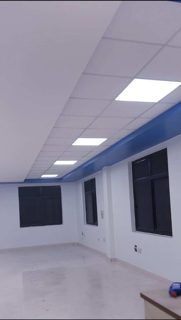 undefined, pinnacle-tower-sector-62 Commercial Co Working Space 5500 Sq.Ft. In Sector 62 Noida 9847676