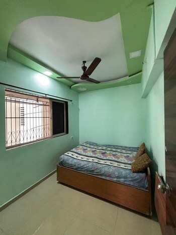 2 BHK Flat for Sale in Jambli Naka, Thane
