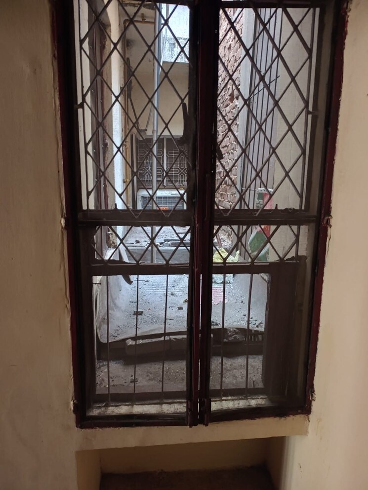 Cover Image, rwa-apartments-sector-27 1 Bedroom 450 Sq.Ft. Independent House In Sector 27 Noida 9848361