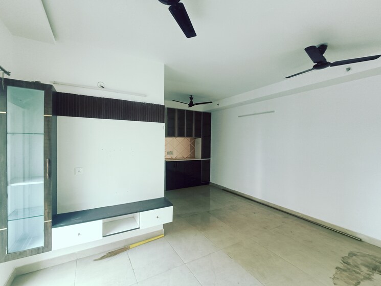 Room, elite-golf-green 3.5 Bedroom 1895 Sq.Ft. Apartment In Sector 79 Noida 9848689