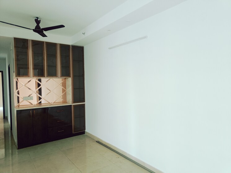 Room, elite-golf-green 3.5 Bedroom 1895 Sq.Ft. Apartment In Sector 79 Noida 9848689