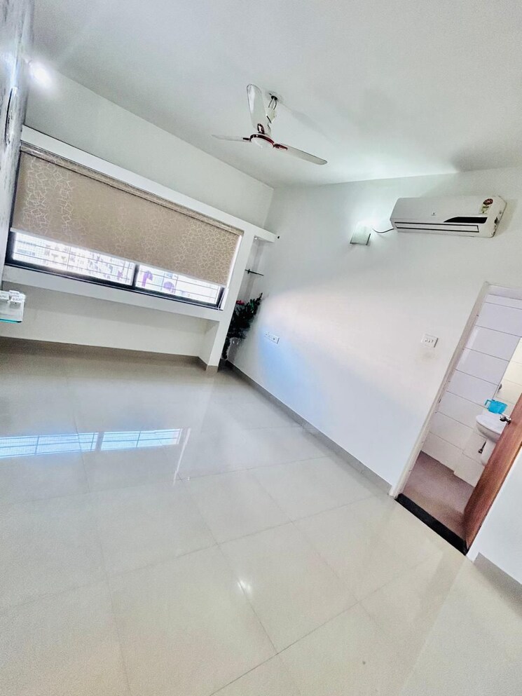 undefined, kumar-pebble-park 2 Bedroom 960 Sq.Ft. Apartment In Hadapsar Pune 9850413