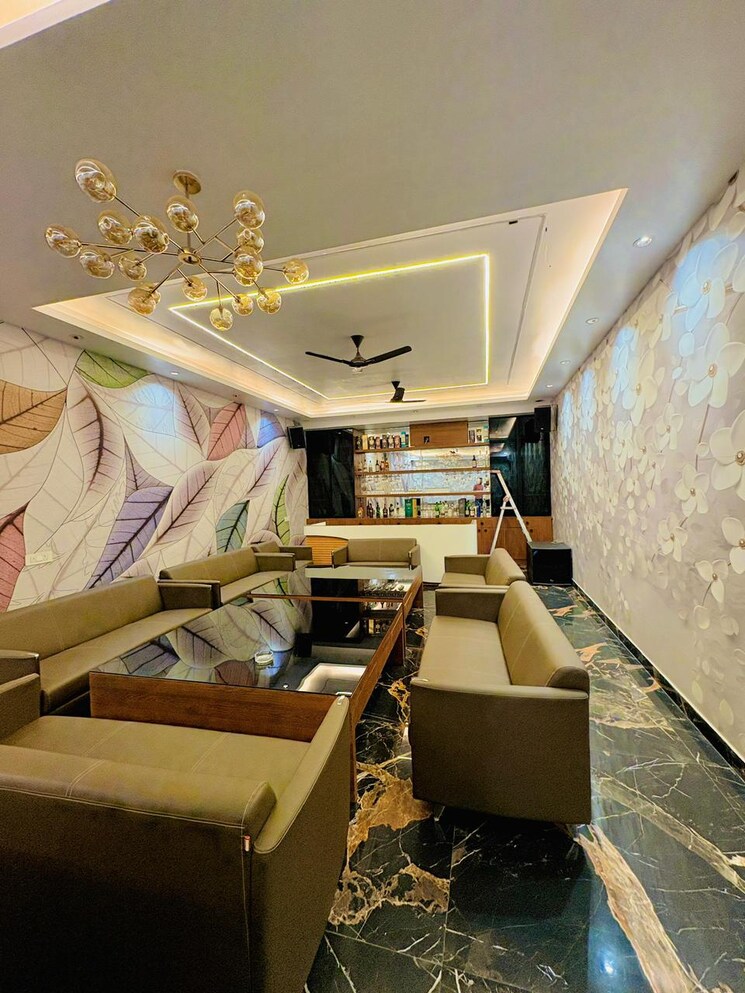 Master Bedroom, sector 23 5 Bedroom 3500 Sq.Ft. Builder Floor In Sector 23 Gurgaon 9852021