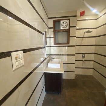3 BHK Flat for Rent in Sector 21d, Faridabad