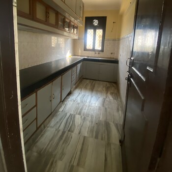 2 BHK Flat for Rent in Sector 46, Faridabad