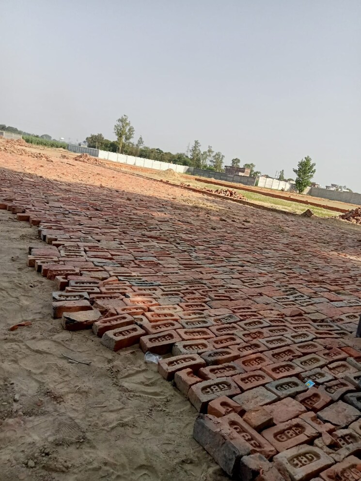 Exterior View, rohta road  120 Sq.Yd. Plot In Rohta Road Meerut 9853383