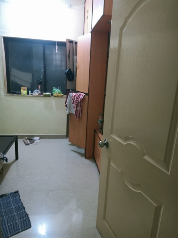 Team Area, mig-colony-gokhalenagar 1 Bedroom 500 Sq.Ft. Apartment In Gokhalenagar Pune 9622719