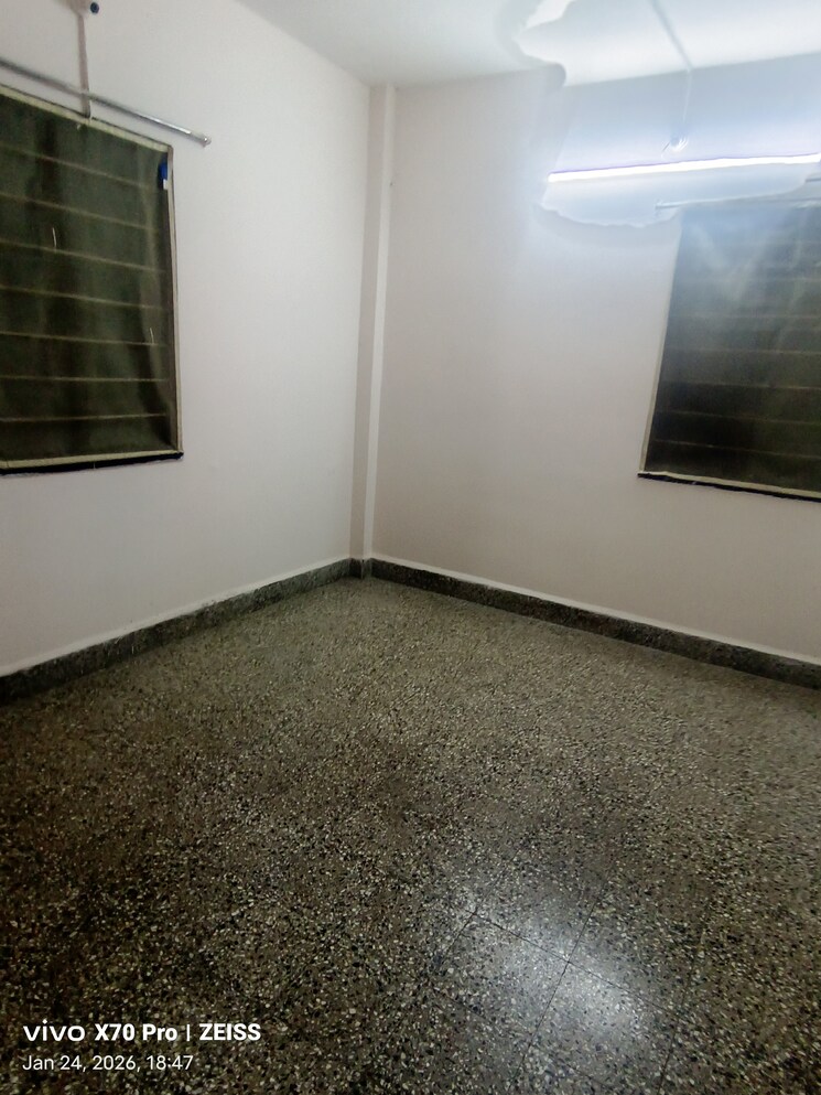 Room, bhosale nagar 2 Bedroom 1000 Sq.Ft. Apartment In Bhosale Nagar Pune 9853741