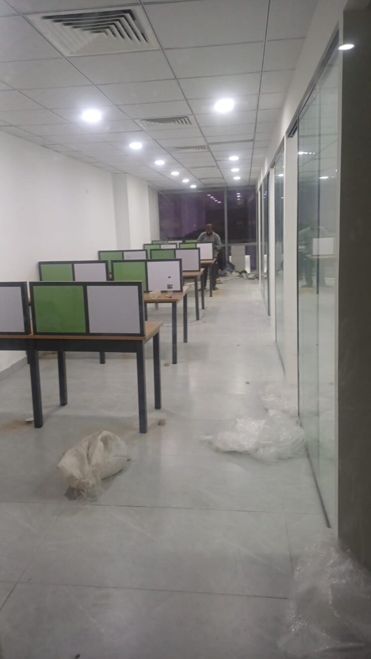 Room, supertech-supernova-astralis Commercial Office Space 1380 Sq.Ft. In Sector 94 Noida 9854009