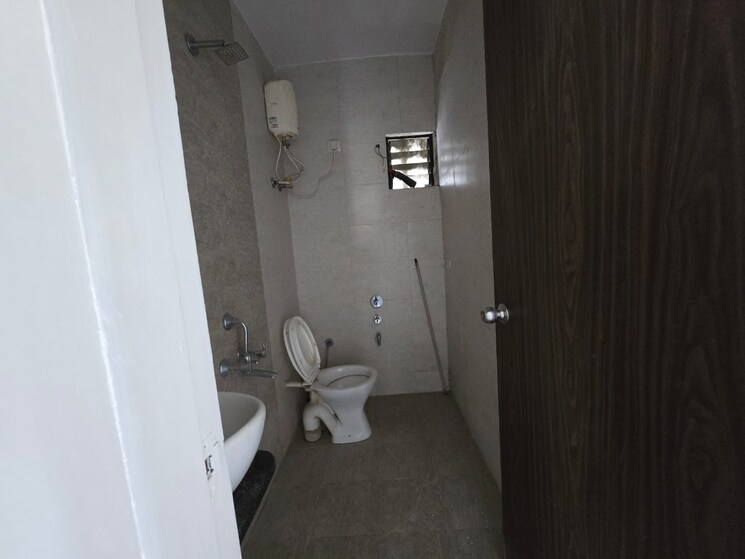 Bathroom, vadodara 3 Bedroom 1550 Sq.Ft. Apartment In Vadodara Vadodara 9853961