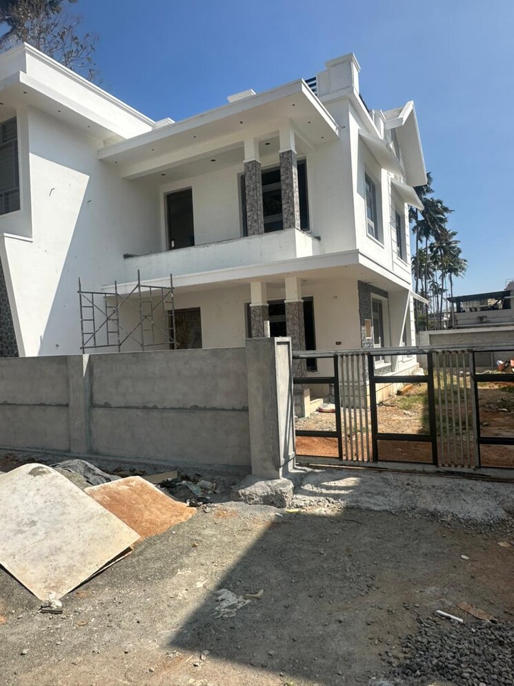 Exterior View, mannuthy 4 Bedroom 2020 Sq.Ft. Independent House In Mannuthy Thrissur 9854034