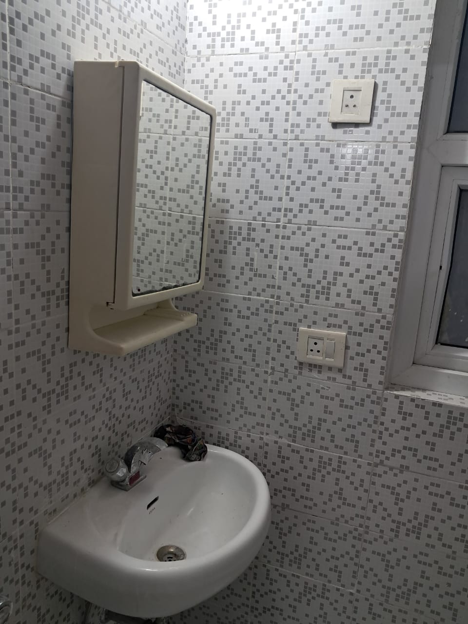 Bathroom, bptp-park-elite-floor-ii 3 Bedroom 180 Sq.Yd. Builder Floor In Sector 75 Faridabad 9854293