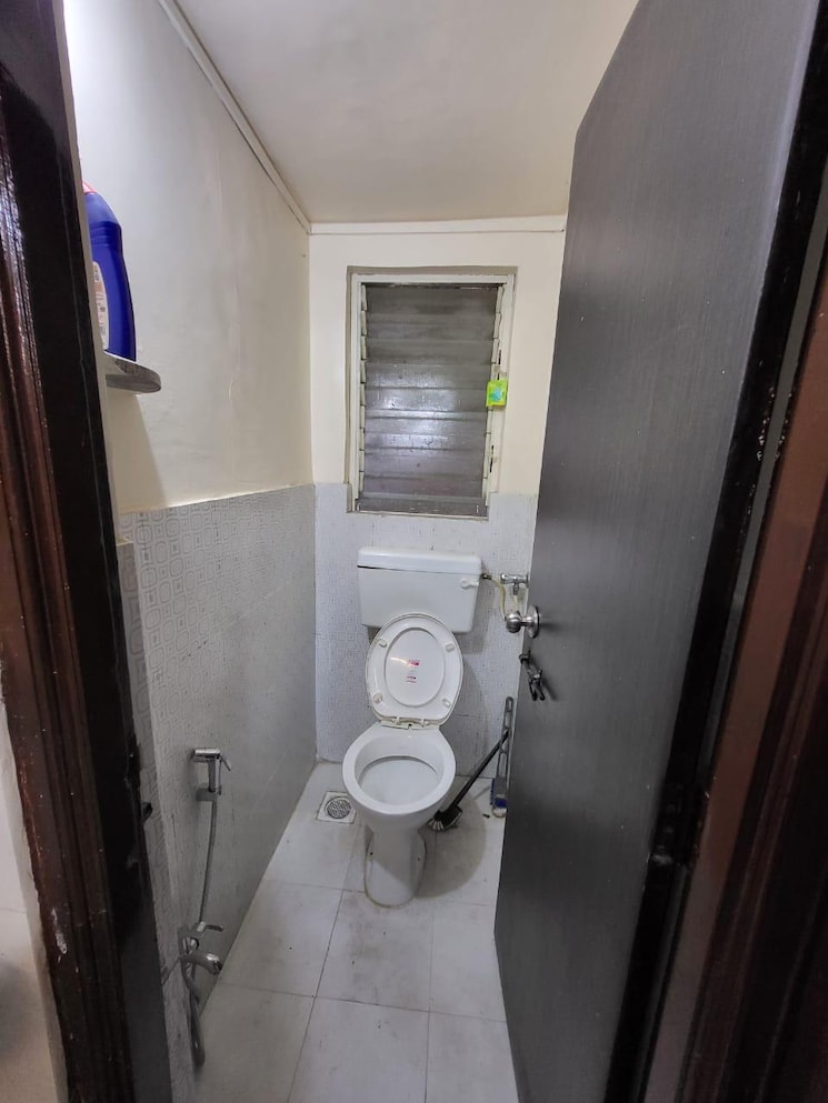 Bathroom, malkani-bella-view 1 Bedroom 600 Sq.Ft. Apartment In Sanjay Park Pune 9855208