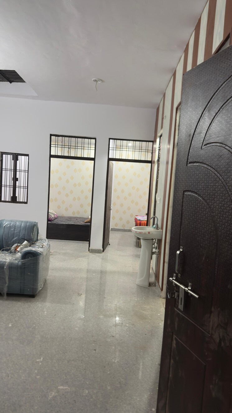 undefined, gomti nagar 3 Bedroom 1600 Sq.Ft. Villa In Gomti Nagar Lucknow 9855575