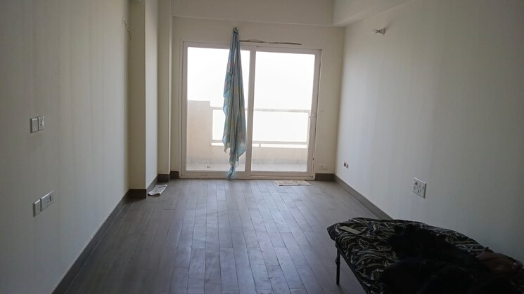 Cover Image, gaur-runway-suites Studio 460 Sq.Ft. Apartment In Gaur Yamuna City Greater Noida 9855843