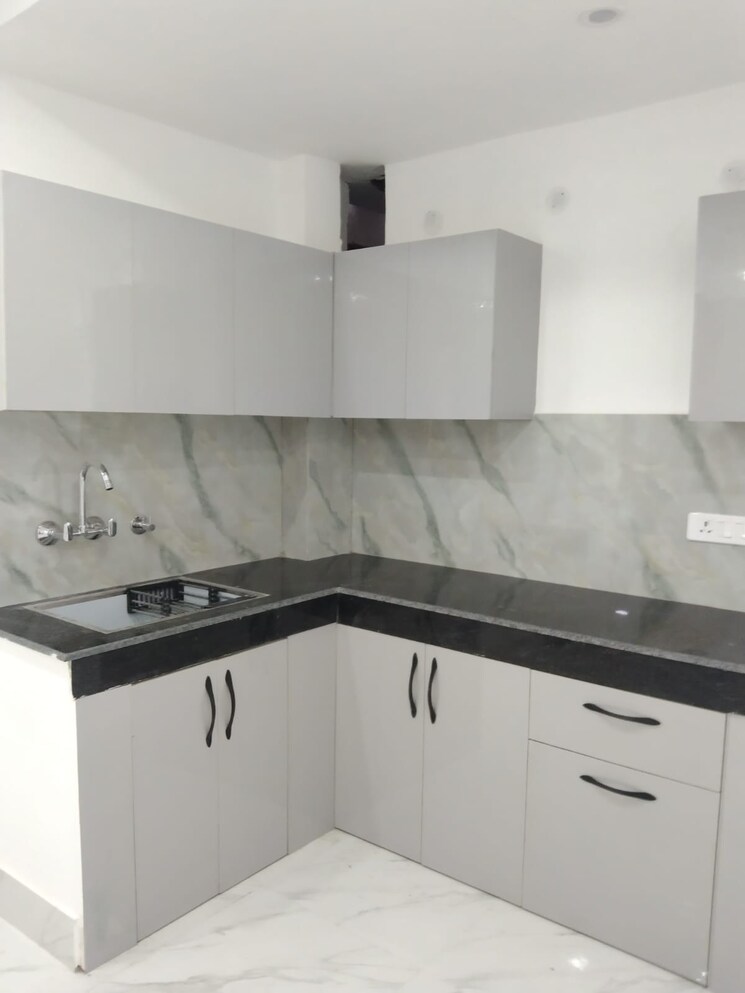 Kitchen, saket 1 RK 500 Sq.Ft. Builder Floor In Saket Delhi 9856179