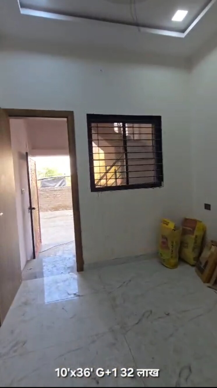 Room, bhawrasla 1.5 Bedroom 360 Sq.Ft. Apartment In Bhawrasla Indore 9856656