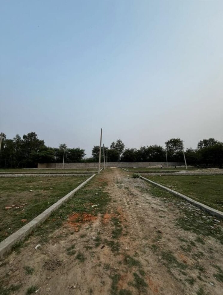 undefined, jewar  100 Sq.Yd. Plot In Jewar Greater Noida 9856690