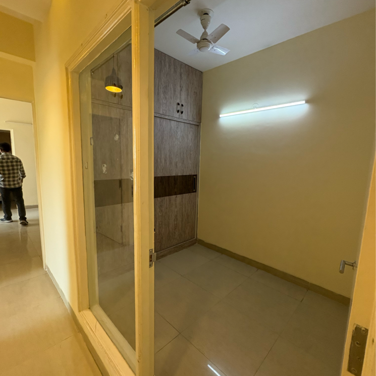 Room, emaar-emerald-estate 3 Bedroom 1310 Sq.Ft. Apartment In Medawas Gurgaon 9857263