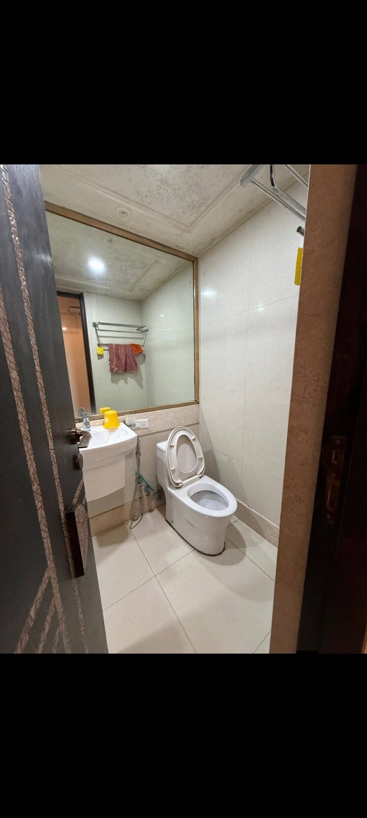 Bathroom, sheth-vasant-lawns 3 Bedroom 1200 Sq.Ft. Apartment In Laxmi Nagar Thane 9857788