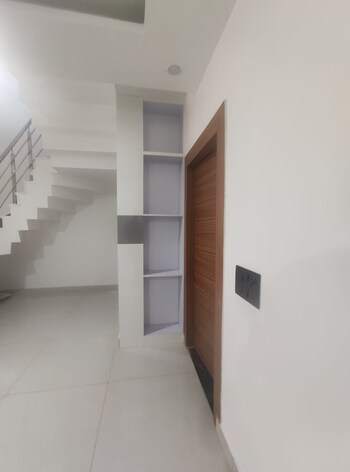 3 BHK Villa for Sale in Noida Central, Noida