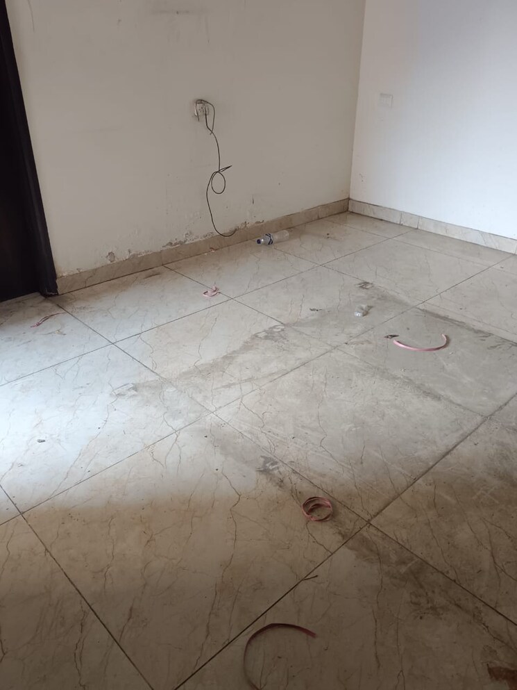 Room, assotech-the-nest 2 Bedroom 1050 Sq.Ft. Apartment In Sain Vihar Ghaziabad 9860831