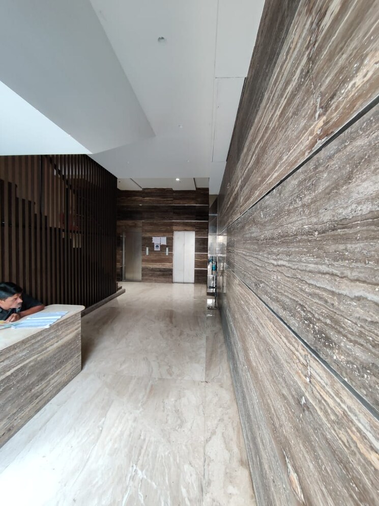  Parking, rashi-tower 2 Bedroom 715 Sq.Ft. Apartment In Goregaon East Mumbai 9611753