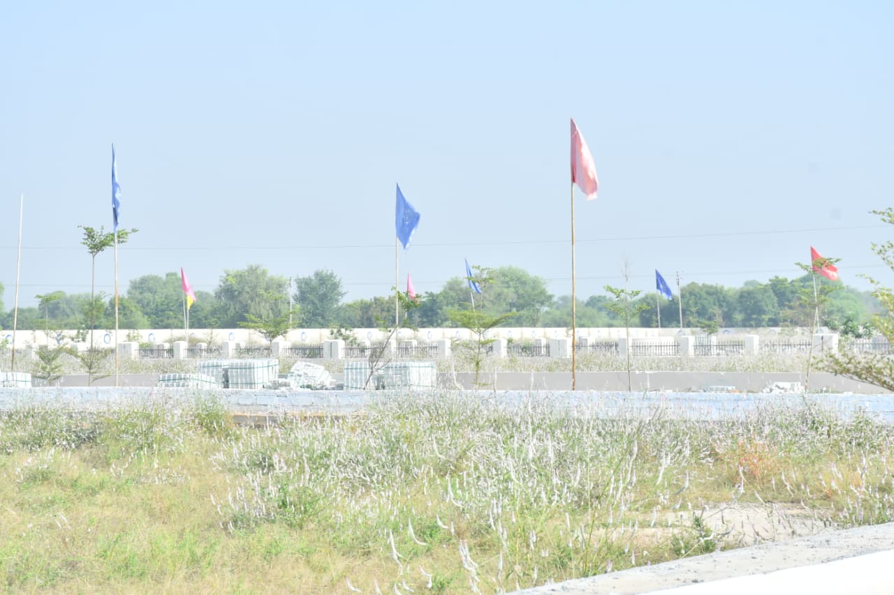 Plot For Sale in Sector 34