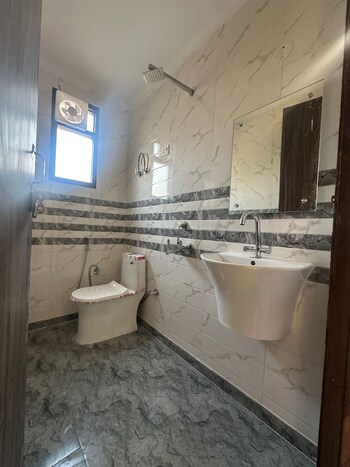 2 BHK Builder Floor for Sale in Chattarpur, Delhi