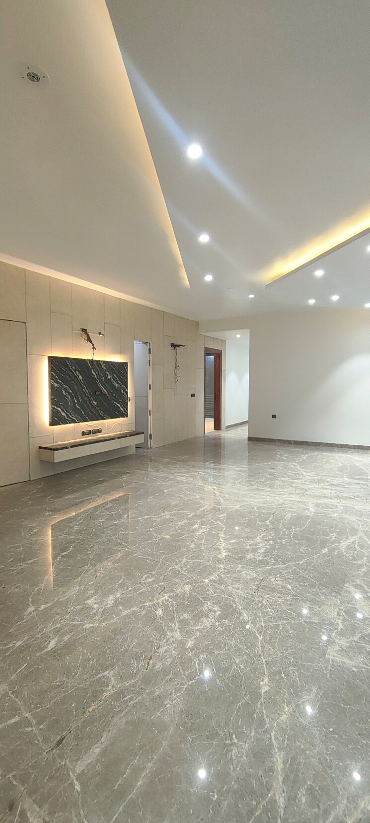 Room, emaar-mgf-emerald-hills 4 Bedroom 500 Sq.Yd. Builder Floor In Sector 65 Gurgaon 9868122