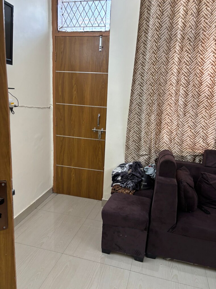 Bathroom, rajpur khurd extension 1.5 Bedroom 720 Sq.Ft. Builder Floor In Rajpur Khurd Extension Delhi 9869119