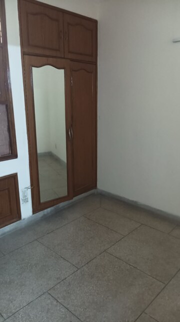 Room in 3 BHK Apartment at Dwarka – for Rent