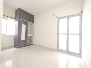 Room in 1 BHK Builder Floor at Kodihalli – for Rent