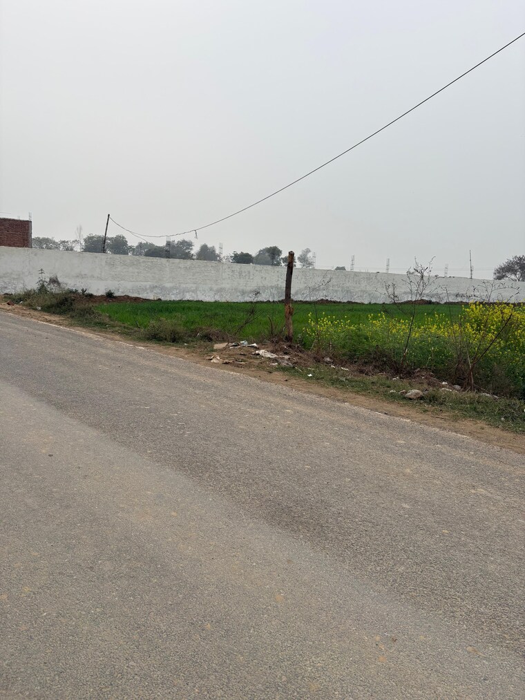 undefined, supertech-airport-vihar Commercial Land 1686 Sq.Mt. In Sector 22d Yamuna Expressway Greater Noida 9869304