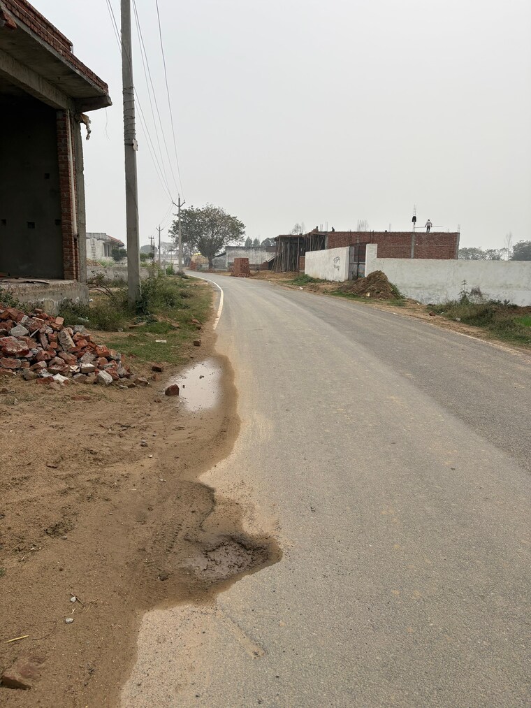 undefined, supertech-airport-vihar Commercial Land 1686 Sq.Mt. In Sector 22d Yamuna Expressway Greater Noida 9869304